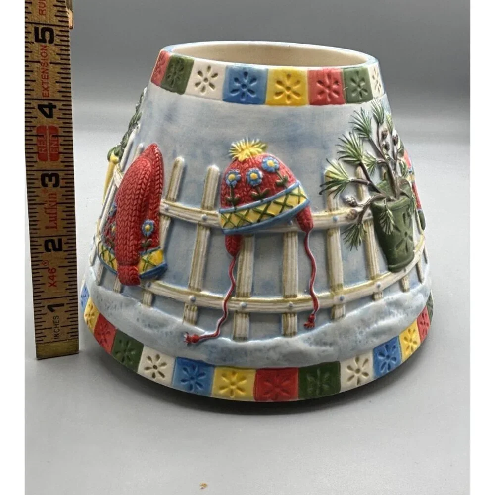 Yankee Candle Ceramic Shade Candle Topper With Festive Winter‎ Fence Bird Design